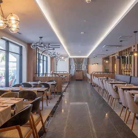 فندق Armella Hill 5*