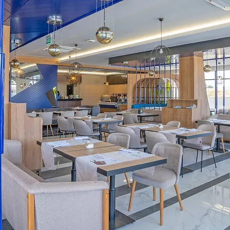 Armella Hill Hotell 5*